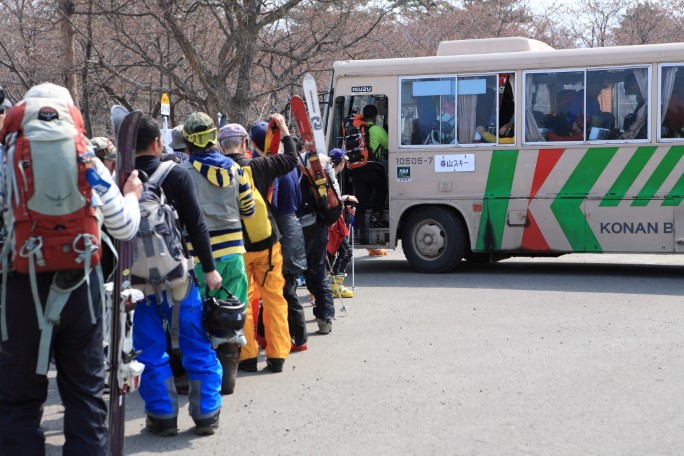 春スキーバスと取り残されるボクたち